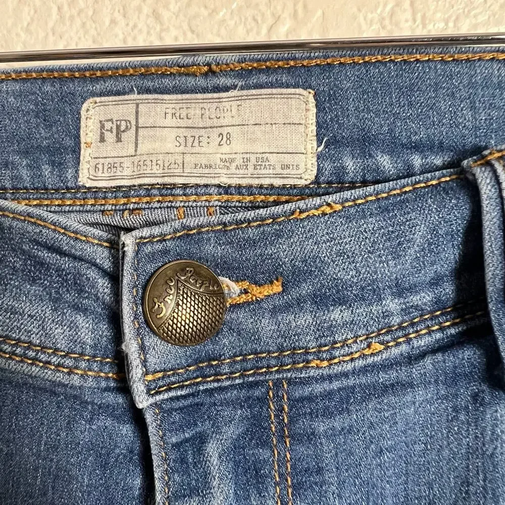 Free People Straight Mid-Rise Stretch Denim Crop Casual Blue Jeans Size 28